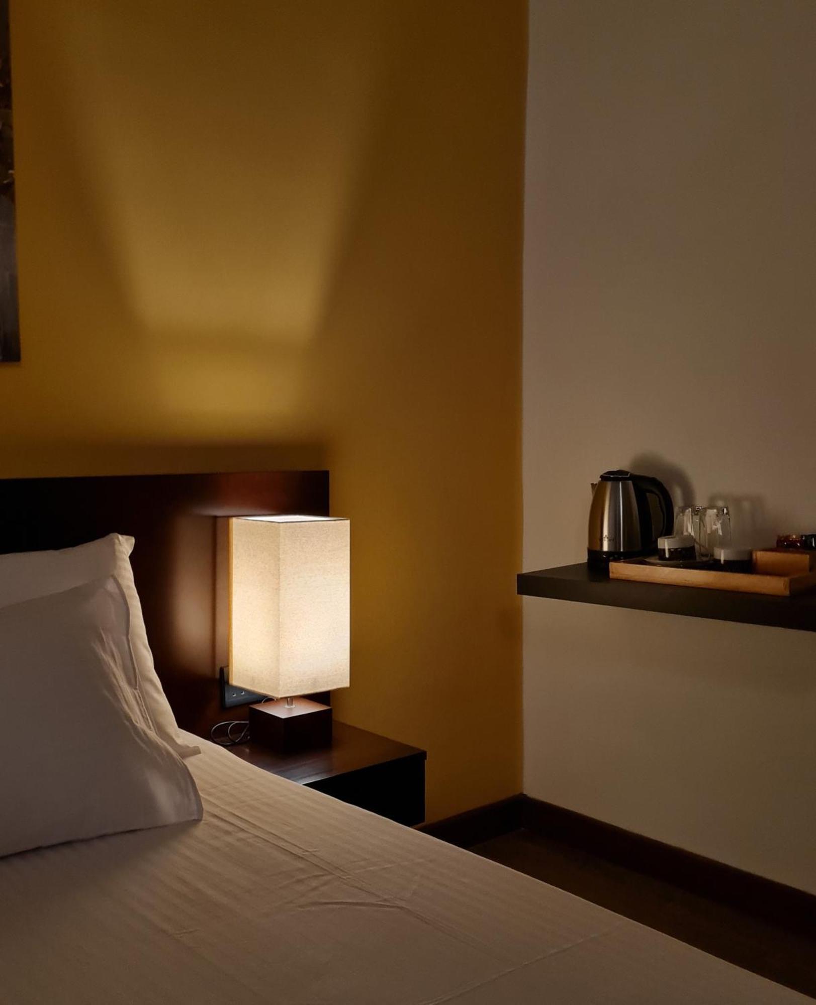 City Oasis 66 Negombo Bagian luar foto